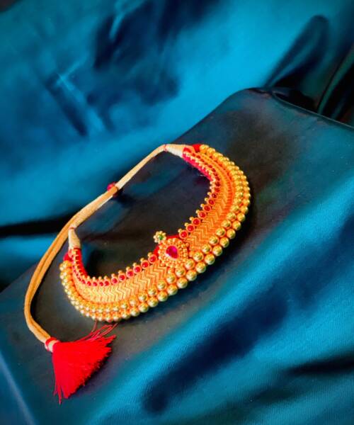 Royal Traditional Vajratik with Earrings (Design B)